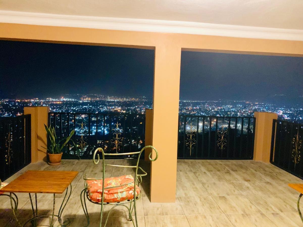 فيلا كينغستونفي Bella Vista المظهر الخارجي الصورة